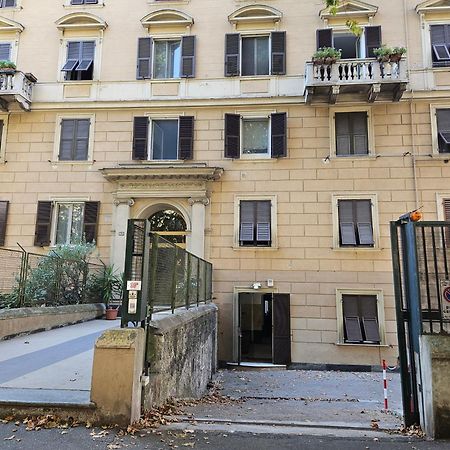 Casa Regis - Free Parking Otel Cenova Dış mekan fotoğraf