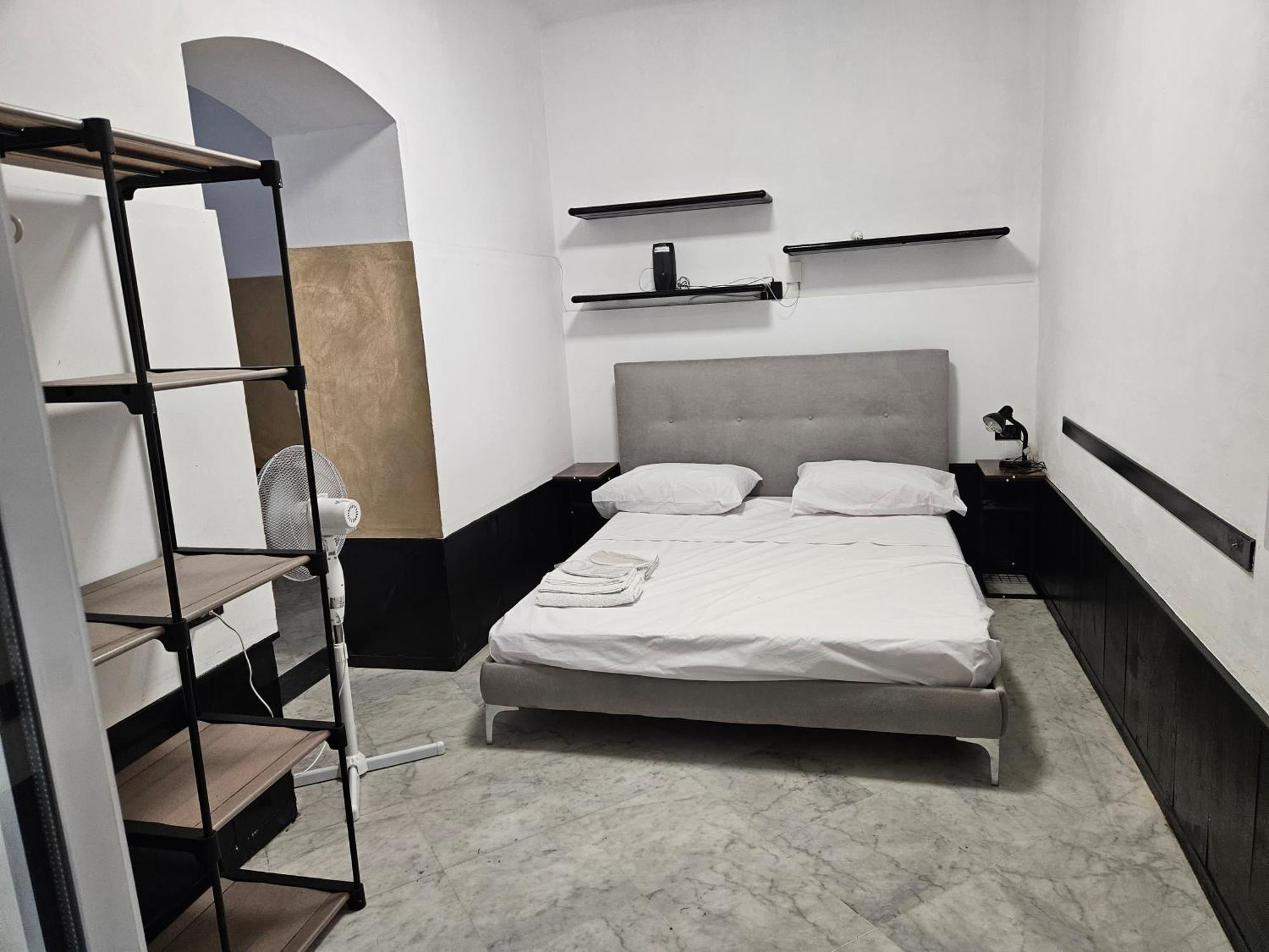 Casa Regis - Free Parking Otel Cenova Dış mekan fotoğraf