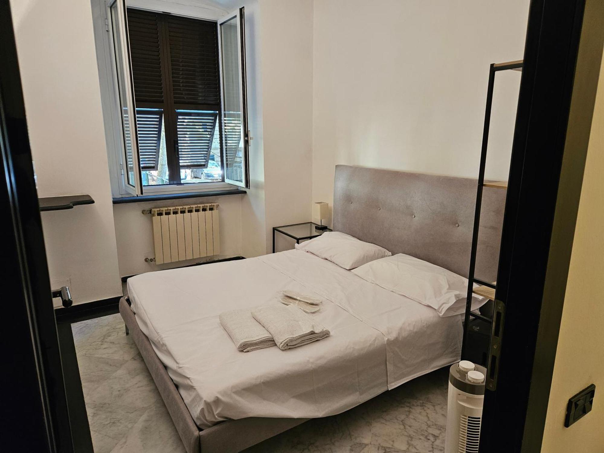 Casa Regis - Free Parking Otel Cenova Dış mekan fotoğraf